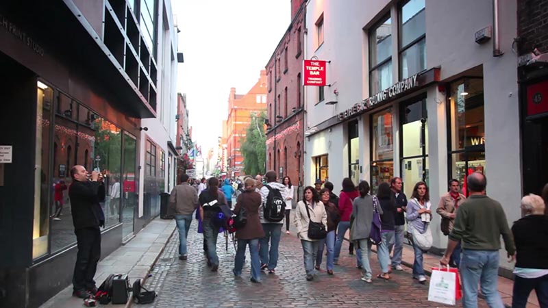 cashless-barcelona-b-800x450 cashless-barcelona-b-800x450