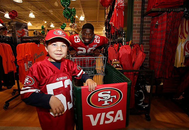 visa-49ers-shop-with-a-player-640x440 visa-49ers-shop-with-a-player-640x440